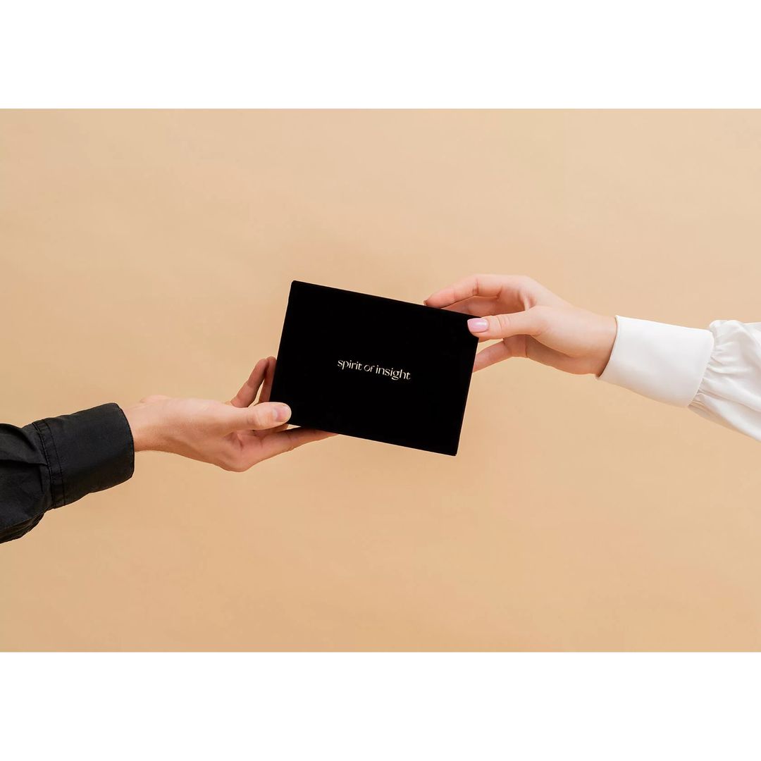 Настольная игра для влюбленных 100 вопросов про друг друга и отношения (Бархатная коллекция 18+)